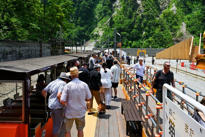 「黒部峡谷鉄道」2026年10月1日に全線再開！  幻の駅 “猫又駅” 今を逃すともう降りられない！？ 「創立55周年記念ヘッドマーク」も登場【富山県黒部市】 