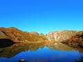 【八方池】思わず足が止まる「パーフェクト水鏡」！  空の青・秋の白馬連峰が丸映り＆振り返ってもまだ青く… 朝日と登る「唐松岳」9月絶景レポの画像003