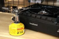 【ショップ店員に聞く！ イチ推しアウトドアギア】はじめて買うバーナーはどれがいい？  用途で使い分けたい “超軽量モデル” と “カセットガス式”〈WILD-1多摩ニュータウン店 vol.3〉