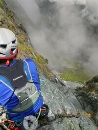 2021年9月山梨県警「山岳遭難」月次レポート「悪天候より登山日和の休日に山岳遭難が発生する」理由