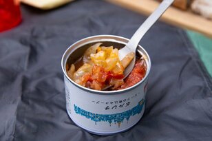 「アウトドアで温めるだけでウマい！」＜ウクライナ料理＞のフルコース缶詰セットとは？【缶詰博士の缶たん”CAN”P料理 vol.23】