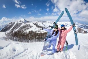 【舞子スノーリゾート 2025／26シーズン】最寄りICから最短1分！ 最長滑走距離6,000mは新潟 湯沢・石打エリア最大級