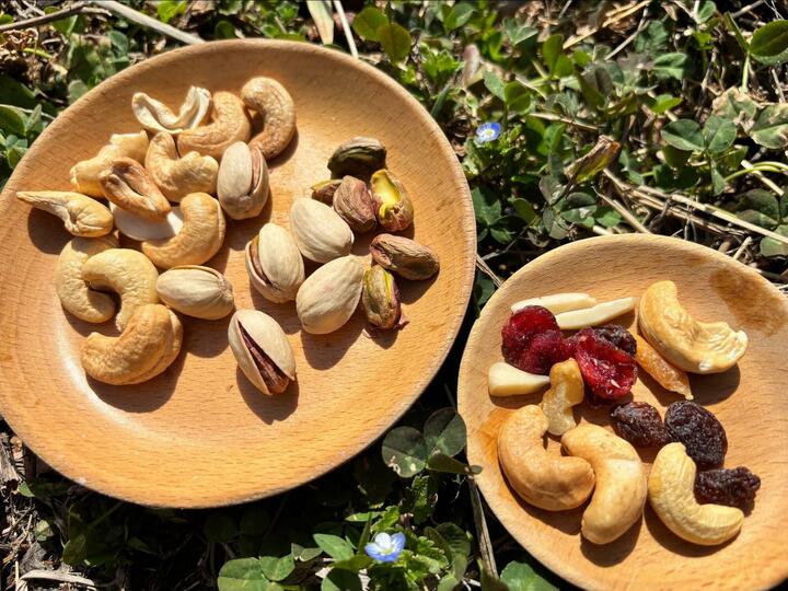 登山やハイキングに最適！  地元在住ライターが厳選する、美味しくて携行向き「ツルヤオリジナル」5選！  アウトドアのエネルギー補給＆ご褒美に 