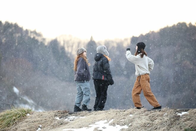 【群馬県川場村】最高の雪旅！ 道の駅ランキング1位「道の駅 川場田園プラザ」＆ 極上パウダー「川場スキー場」を “メレル アウトドア クラブ” メンバーが満喫の画像006