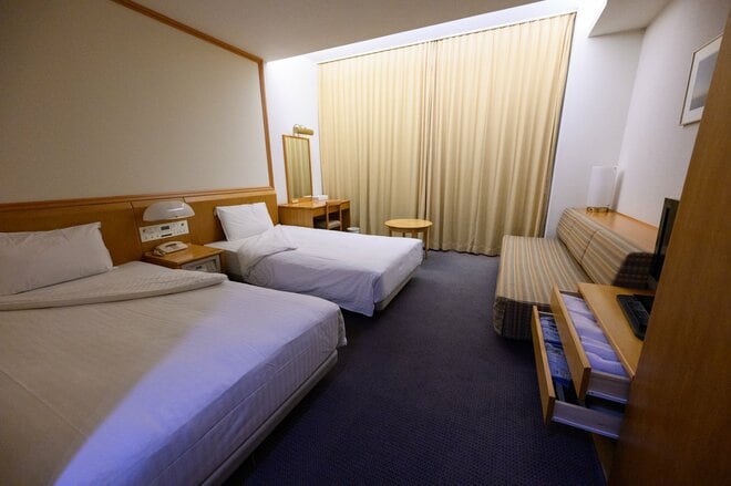 「青森スプリング・スキーリゾート」  新サービス “リゾートガイドツアー” にレジェンド・スノーボーダーと参加！  ハイク不要の “パウダースノー” 堪能レポート！【青森県鯵ヶ沢町】の画像022