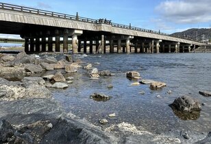 手元に残る “リアル感” の魅力＆地域ガイドにもなる！  旅先の思い出「ご当地コレクショングッズ」3選