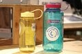 【ショップ店員に聞く！ イチ推しアウトドアギア】普段使いもできる頑丈なボトルは「ナルゲン」で決まり！  カラフル＆大小モデルで給水も万全！〈アルペントーキョー vol.6〉の画像001