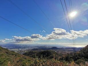 六甲連山「東端の宝塚」からゆるゆる山歩き！「あえて頂上は目指さない」ハイキングで六甲の端から見渡す大阪平野の絶景