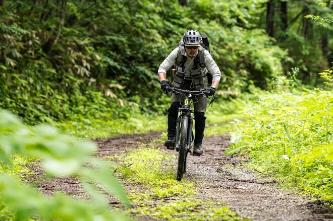 画像・写真：【渓流釣り】 e-バイクとコンパクトなパックロッドで行く