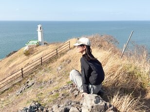 【ハイカー女子のレポ】雪解けの奇跡に出会う山へ！  角田山で出会う雪割草とカタクリ春　新潟県｜2026年