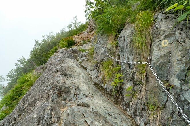 白馬連峰の稜線に建つ天空の山小屋「天狗山荘」 “360度の絶景” と “高山植物の希少種ウルップソウ”  自慢の「天狗鍋」も堪能【長野県白馬村】の画像008