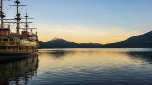 関東で最も早い「秋のワカサギ」釣り！ 宮内庁献上「公魚」芦ノ湖での「鈴なり」実釣レポ！