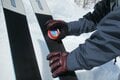 ウェットな雪で気持ちいいほどの滑走性！  湿雪や春雪で威力を発揮するザードス「ノットワックス・ポケットパックG」の画像004