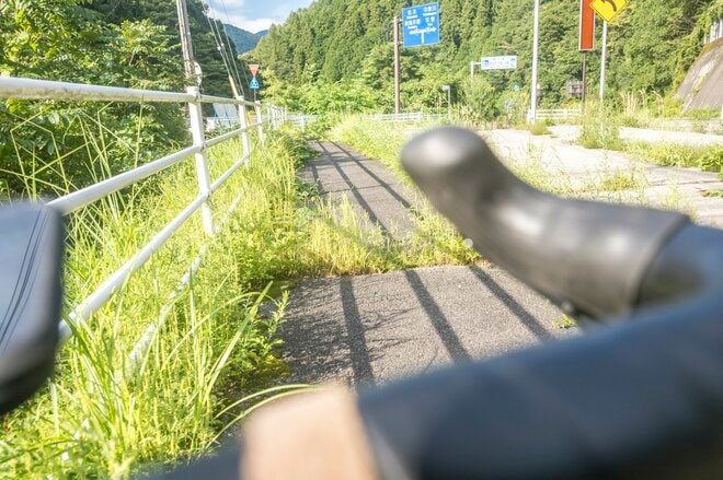 【自転車】峠を越えて！  “心地よい登りと気持ち良すぎる下り”  大分水嶺の極上グラベルロードを駆ける「中山道、鳥居峠」 長野県｜2026年の画像011