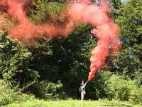 備えあれば憂いなし！　もしものときの「山岳用小型発煙筒 ポッケム」とは