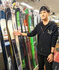 【初級者のためのお買い物ガイド】編集部員がガチで買う！  パウダースキーとゲレンデスキー「二刀流のスキー板」ナマ購入レポートの画像002