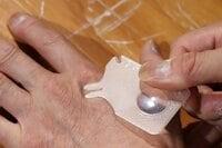 【ショップ店員に聞く！ イチ推しアウトドアギア】今年から扱い始めたところ… かなりの売れゆき！「ダニ対策ツール」〈アルペントーキョー vol.13〉
