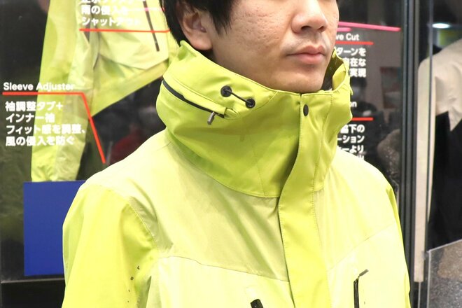 【ショップ店員に聞く！ 注目のアウトドアウェア】ついに大台！「透湿度100,000g/m2/24h」を誇る「XShelter プレミアム超透放湿ウルトラレインジャケット」〈ワークマンvol.2〉の画像005