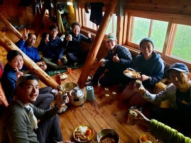 ＜見せます、山小屋のまかない飯＞山小屋スタッフは裏で「こんな食事」をしています【わたし、山小屋はじめます vol.58】