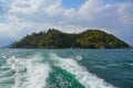 琵琶湖に浮かぶパワースポット！ 願いが叶うか運試し「かわらけ投げ」と国宝を拝観する「竹生島」〈滋賀県〉2023年の画像001