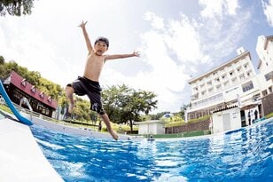 【まだ間に合う！ 夏休みに泊まりたい】涼しく滞在して遊べる “リゾートホテル vs グランピング” おすすめの宿9選
