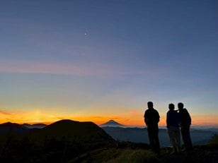 「管理人不在で始まった光小屋2025シーズン」アルバイトの皆さんを紹介します！【わたし、山小屋はじめます vol.70】