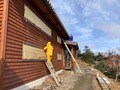 Before & After にご注目！  山小屋シーズン中の最後の仕事「外壁塗装」やってきました【わたし、山小屋はじめます vol.17】の画像004
