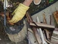 「濡れた薪」そのまま燃やしてない？ひと手間で「燃え具合」はガラっと変わる！【焚き火の話 vol.7】の画像005