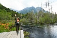 やっぱり “上高地” は泊まりの旅がいい！  明神・徳沢をめぐる『上高地さんぽ』  足を延ばしたからこそ味わえる「絶品グルメ＆優雅な山小屋時間」