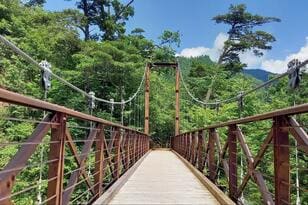 都心からも好アクセス！ 癒しの低山「三頭山」 絶景と三頭大滝＆森林セラピーロード「ブナの路コース」の “マイナスイオン” 登山レポ