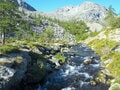 雪を頂くモンテ・ローザ山脈の絶景を望み「白い湖」と「暗い湖」をめぐる！ 「アヴィック山自然公園」の登山道（後編）【ブーツの国の街角で vol.29】の画像003