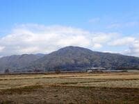 京都・亀岡市に静かにたたずむ「牛松山」 愛宕神社の発祥＆保津川下りの聖地… 山頂まで約1時間半のハイキングでわかった意外な歴史とは！  穴場的「低山レポ」