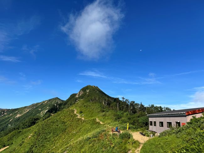 【特集 そこに山小屋を興して】北アルプス山小屋ヒストリー 第12回『冷池山荘・種池山荘・新越山荘』 鹿島槍ヶ岳や爺ヶ岳を登る拠点として、大切に守り続けた「人」「小屋」「道」の画像011