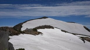 覚えておきたい「初めての雪山ハイク」に必要な「5つのギア」と「危険回避のための」冬山の注意点とは？