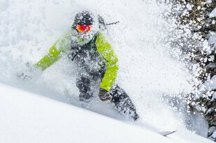 鮮やかな視界は一目瞭然「ハイコントラスト」レンズは “スキー＆スノボ ” ゴーグルの新基準