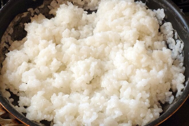 【ショップ店員に聞く！ 知っトクと便利「キャンプテクニック」】時短炊飯のなるほどワザ！「お湯とフライパン」〈アルペントーキョー vol.3〉の画像