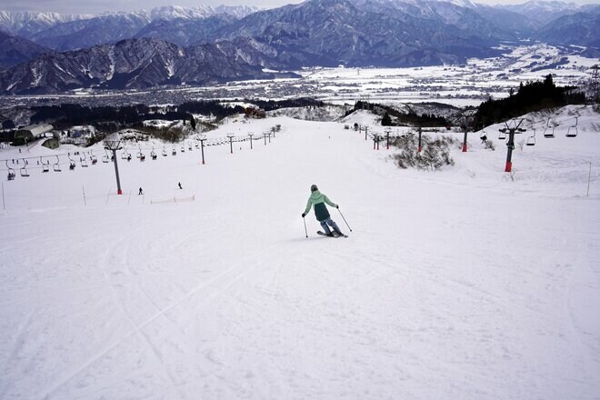 「ムイカスノーリゾート」首都圏からも余裕で日帰り圏内！ 越後三山と魚沼平野を望む大パノラマは一見の価値あり！【新潟県 南魚沼市】の画像002