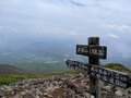 一回登ると忘れられない山「頂上絶景＆初夏の花々＆奇妙な岩」宮城県南蔵王「不忘山」登山レポの画像003