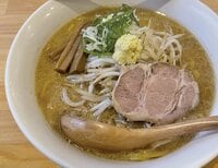 スキー関連の仕事をする「地元8人」に聞いてみた！ 滑った後に食べたくなるローカル【ラーメン】編