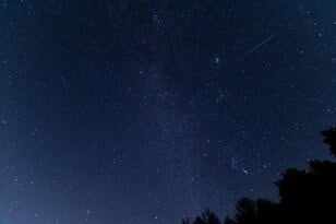 年間最大級の「流れ星」出現数！ 12月の冬キャンプで「ふたご座流星群」を楽しむコツ