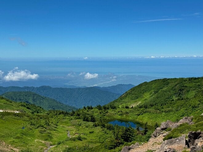 「北アルプス屈指の花の名山へ」 初夏に歩く朝日岳・雪倉岳 1泊2日の山旅【日本で山登りはじめました vol.7】の画像009