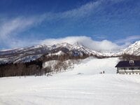名古屋から片道1時間半以内！  日帰りにちょうどいい「ファミリー向けスキー場」3選！  うれしい「そり専用」コース＆珍しい「樹氷」スポットも