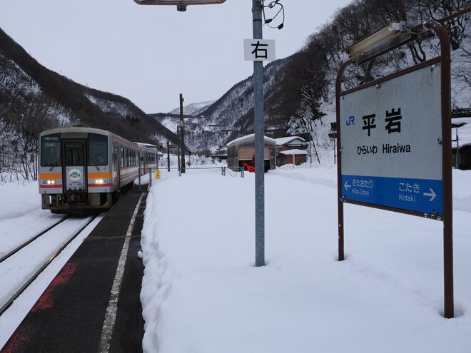 最高でしかない車窓の美しさ！　観光列車「リゾートビューふるさと」で長野から南小谷へ！　駅そば「ナカジマ会館」、駅弁「大糸線の旅」に舌鼓！　漫画『新・駅弁ひとり旅』を写真で楽しむ！の画像013