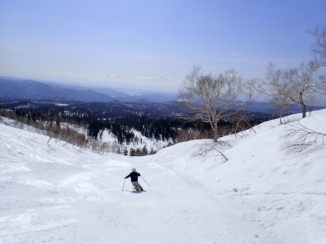 【ファミリースキー】春スキーは旭川滞在で旭岳へ！ 「狭間の時期だからこそ、リーズナブルに観光するならうってつけ」  2026年｜北海道の画像005