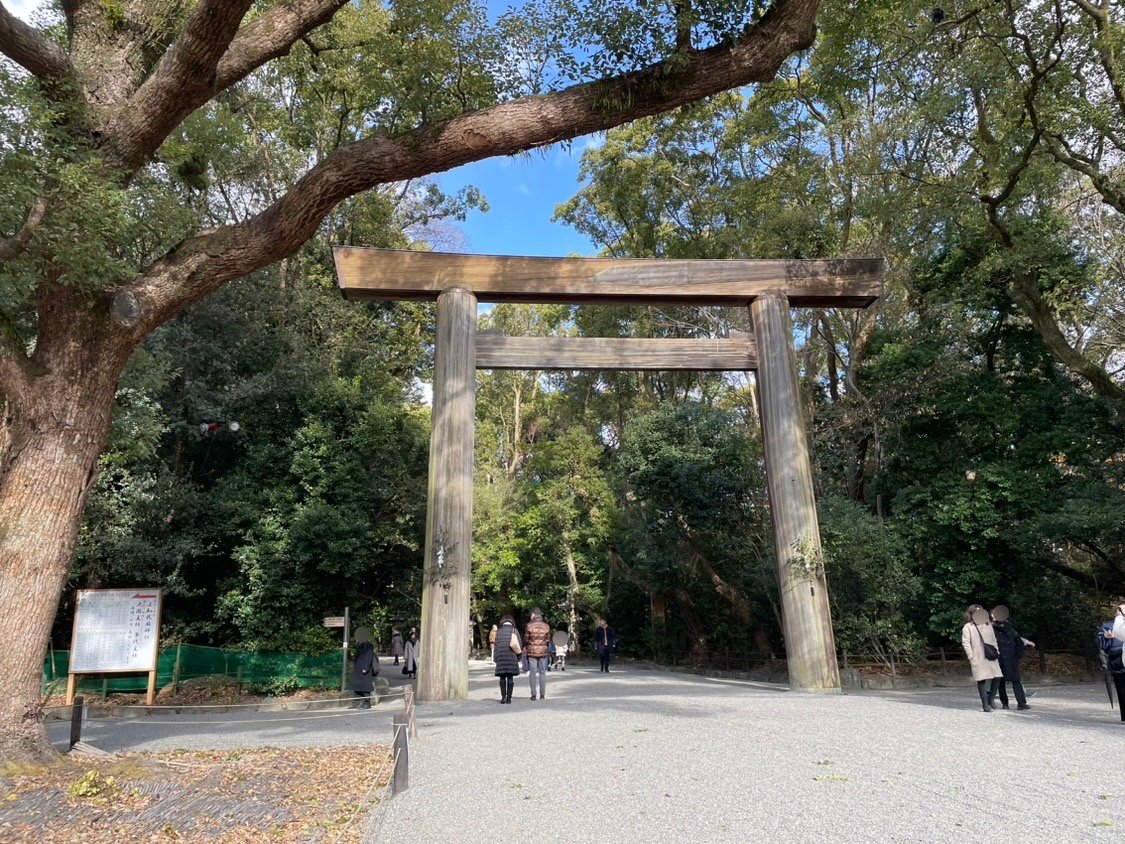 三種の神器「草薙神剣」を祀る愛知・名古屋の「熱田神宮」と名古屋めし「ひつまぶし名店」体験レポート|トラベル|ニュース|BRAVO MOUNTAIN 三種の神器「草薙神剣」を祀る愛知・名古屋の「熱田神宮」と名古屋めし「ひつまぶし名店」体験レポート|トラベル|ニュース|BRAVO MOUNTAIN