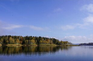 本州キャンパ―があこがれる！  北海道「湖畔の絶景」キャンプ場「ベスト3」 最高のロケーションが生む「朝日・夕焼け・星空」の幻想的な景色とは？