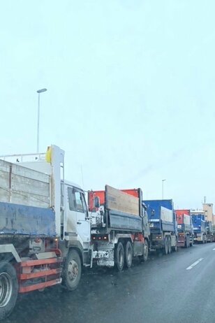 北海道「記録的大雪」から「気温上昇」の最悪コンボ！「雪庇の恐怖」と「3m級の雪壁」！  札幌在住ライターの緊急「大雪害レポート」