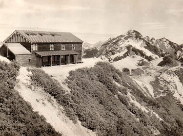 保勝会五十年のあゆみ 登山 山小屋 歴史資料 特集 そこに山小屋を興して】北アルプス山小屋ヒストリー 第4回『燕