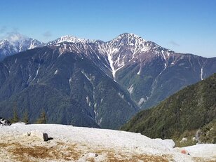 日本百名山「鳳凰山」憧れの大岩塔「オベリスク」を目指す登山！ 青木鉱泉コース「3つの滝で休憩OK」 南アルプス・テント泊チャレンジ＆絶景レポート