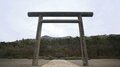 坂本龍馬も新婚旅行で登った天孫降臨の山！  鹿児島−宮崎の県境のパワースポット「高千穂峰」のダイナミックな火口の画像003
